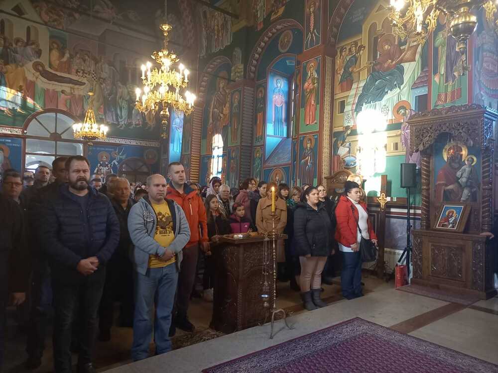 Божићна литургија у манастиру Рајиновац 2023. године