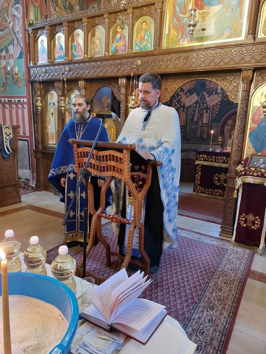 Света Тајна Јелеосвећења - Манастир Рајиновац